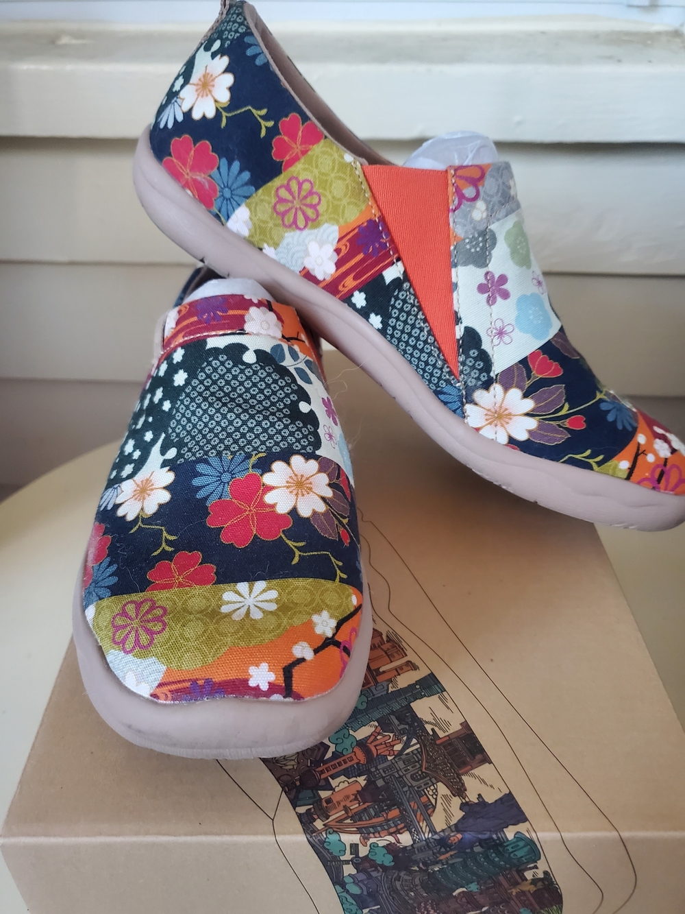 UIN Women's Multicolor Floral Patchwork Slip-On Flats